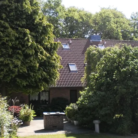 Appartamento In Gaestehaus Mit Fahrradverleih By Interhome